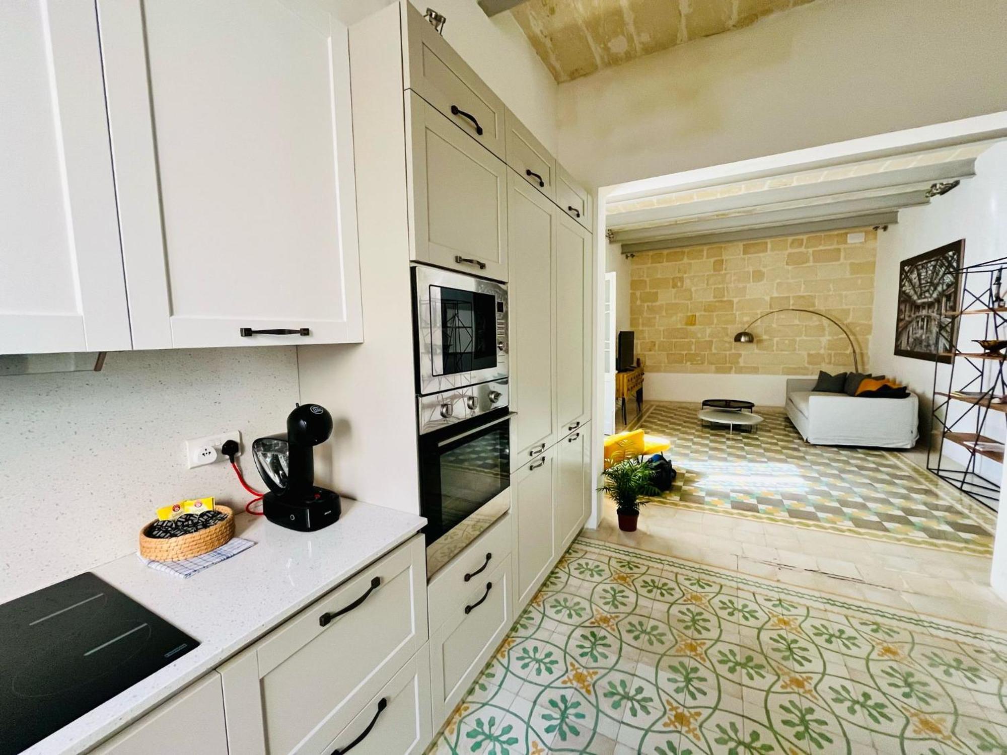 Cozy Charming Apartment In Old Bakery Street バレッタ エクステリア 写真